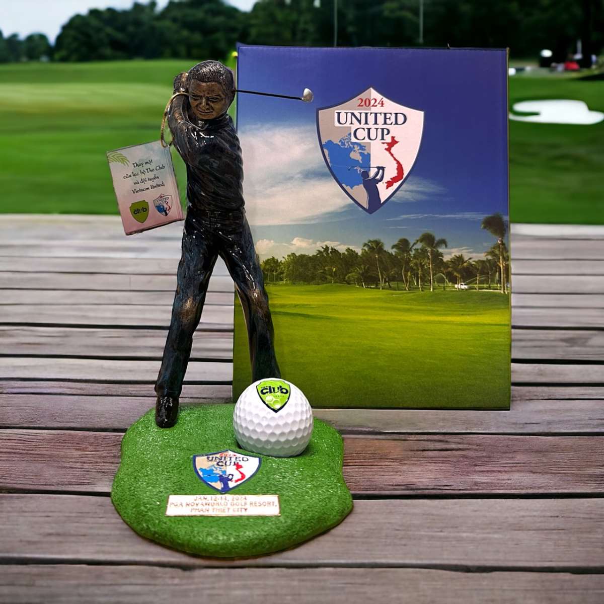 Tượng mô hình người chơi Golf
