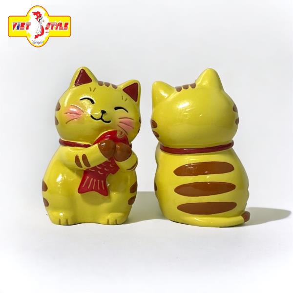 Tượng Mèo Thần Tài ôm cá chép May mắn (Mèo Vàng) _ Quà lưu niệm Nhật Bản