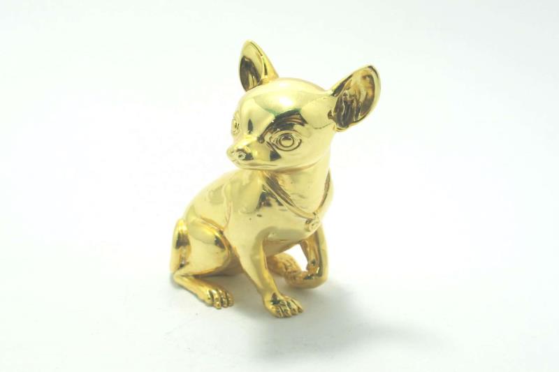 Tượng chó Chihuahua Vàng - Vẻ đẹp và Ý nghĩa Phong thủy